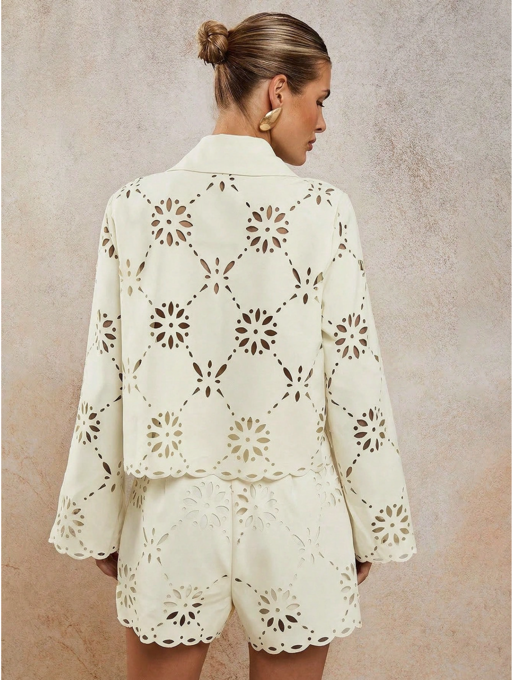 Conjunto Valeria Elegance Ivory