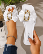 Zapatillas Anahy | Planas para Mujer con Lazo Elegante y Hebilla Dorada – Sandalias Casual de Moda