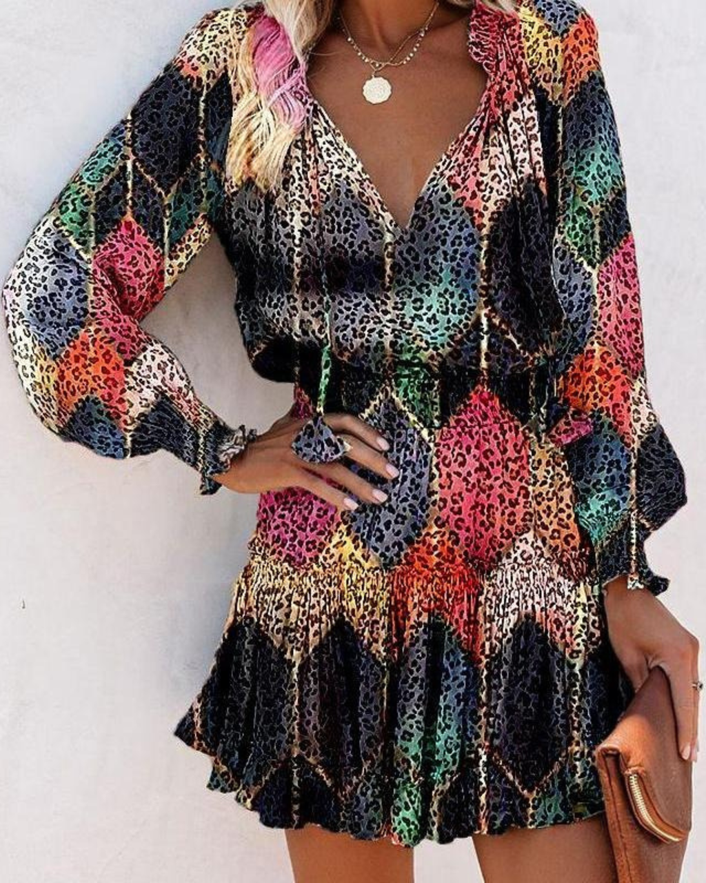 SARA-Vestido  de mujer con escote en pico, manga larga y volantes en el bajo