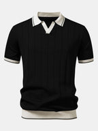 Polo de punto con cuello Johnny acanalado y ribete en contraste y pantalones ajustados de corte cónico.