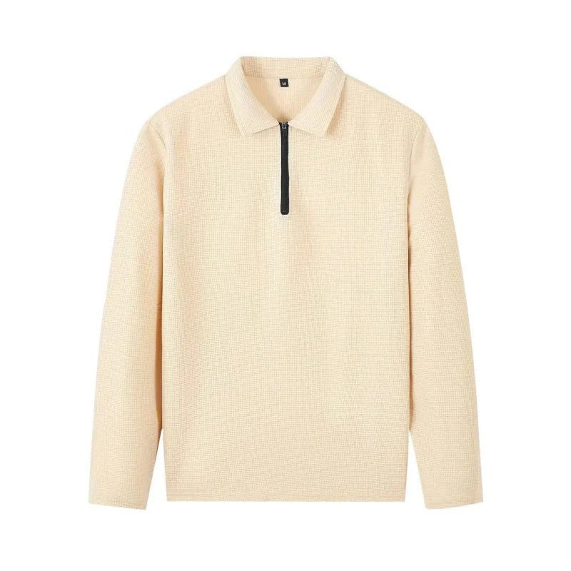 Conjunto de hombre compuesto por sudadera de punto gofre y pantalón recto.