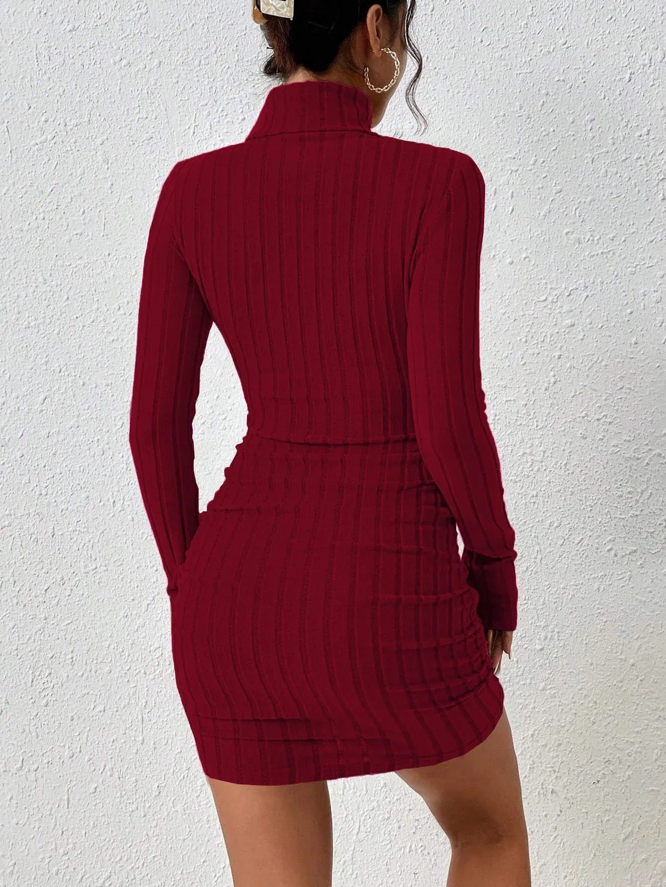 Lorena-Minivestido de cuello alto