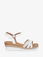 Sandalias de cuña con tiras brillantes y elegantes