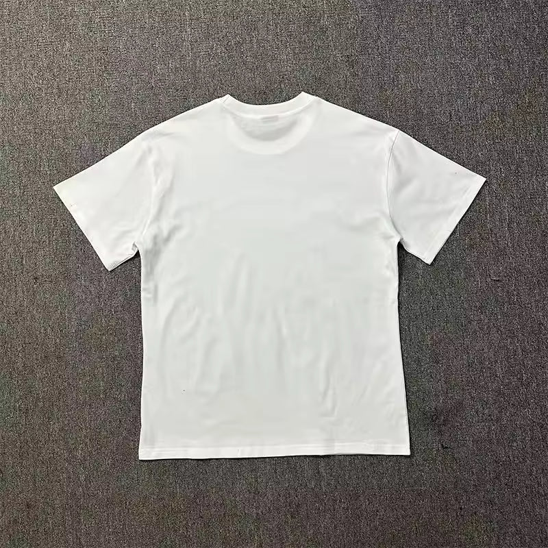 Camiseta blanca con logo