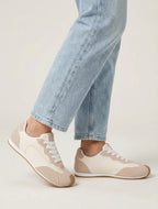 Zapatillas deportivas con textura efecto nobuk. - Beige