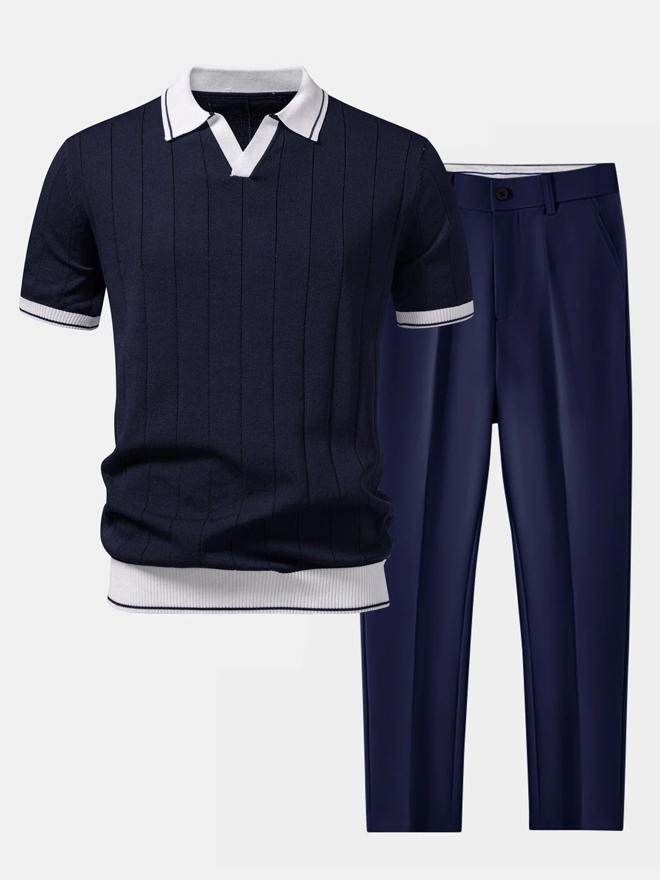 Polo de punto con cuello Johnny acanalado y ribete en contraste y pantalones ajustados de corte cónico.