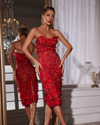 GISELLE|Vestido midi con flores y sin tirantes de Avital