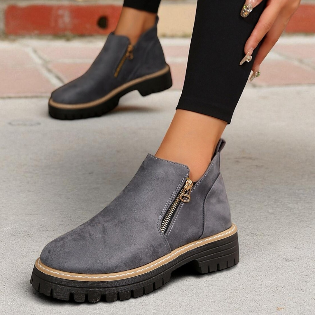 Botas de tobillo negras de confort elegantes , estilo urbano para otoño e invierno.